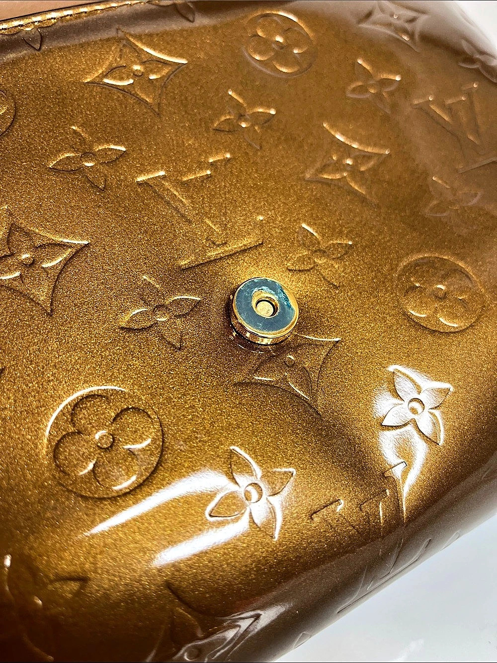 Louis Vuitton Monogram Vernis Thompson Street Bag Bronze - Picture 7 of 14